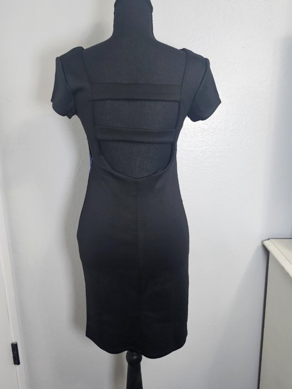 Wishes Body Fit Purple & Black Metallic Striped Backless Mini Dress - Size XS - Picture 3 of 6